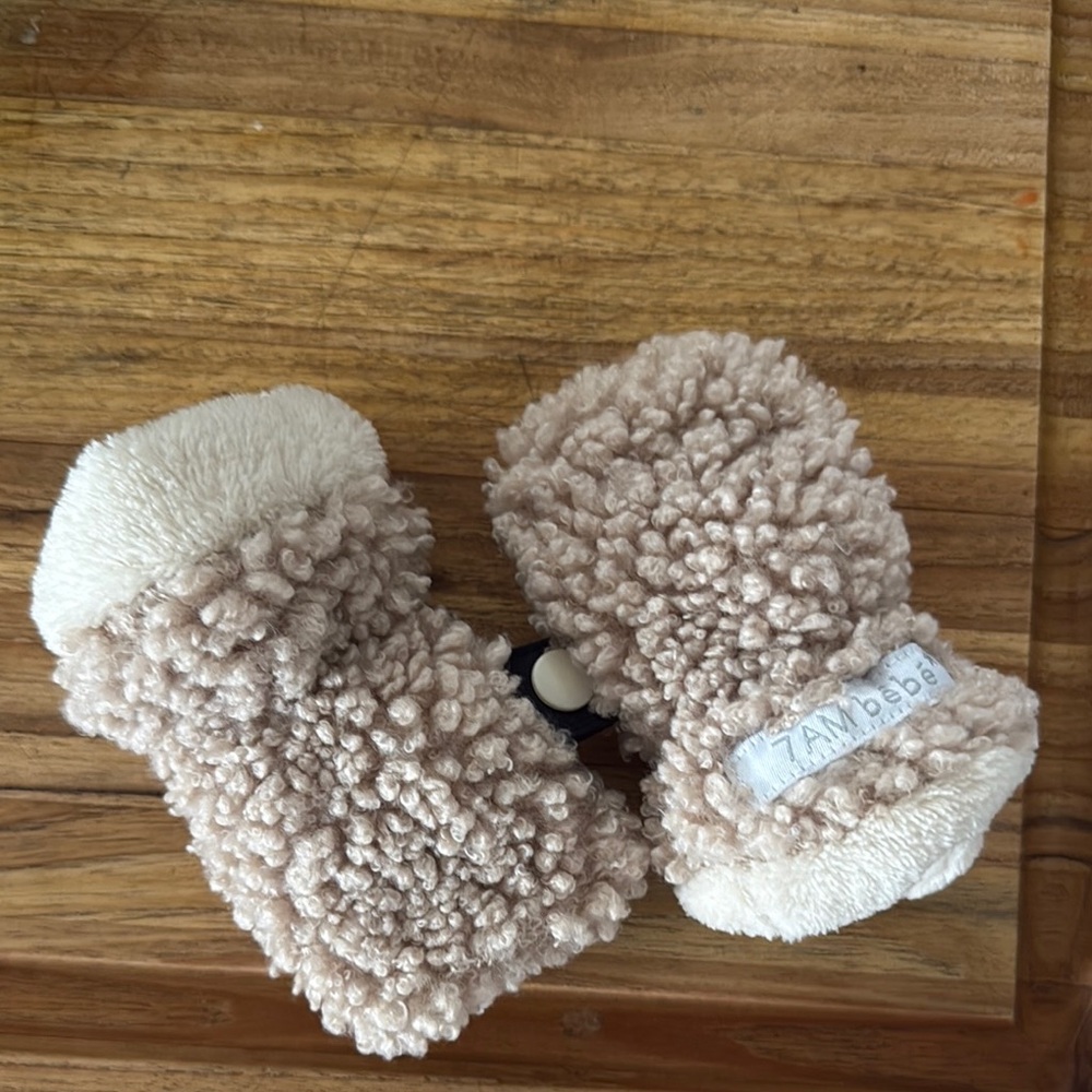 bebe Beige Sherpa Baby Mittens